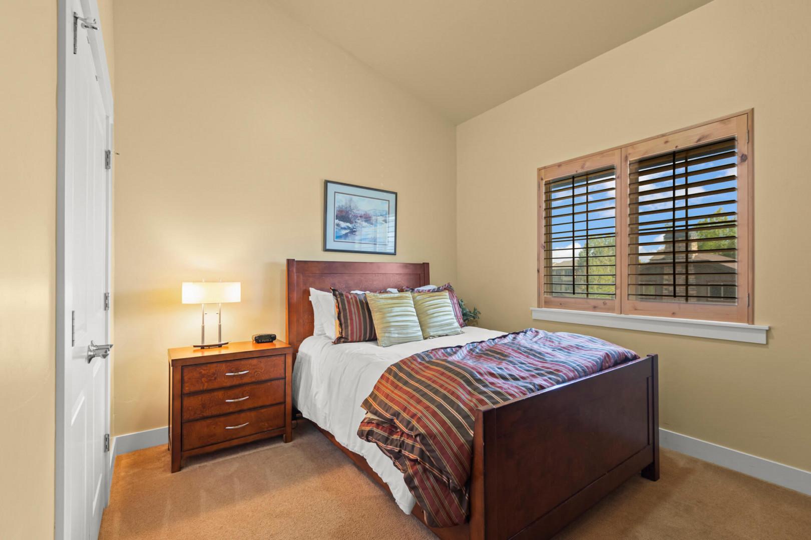Bear Hollow Lodges 1302: Bedroom