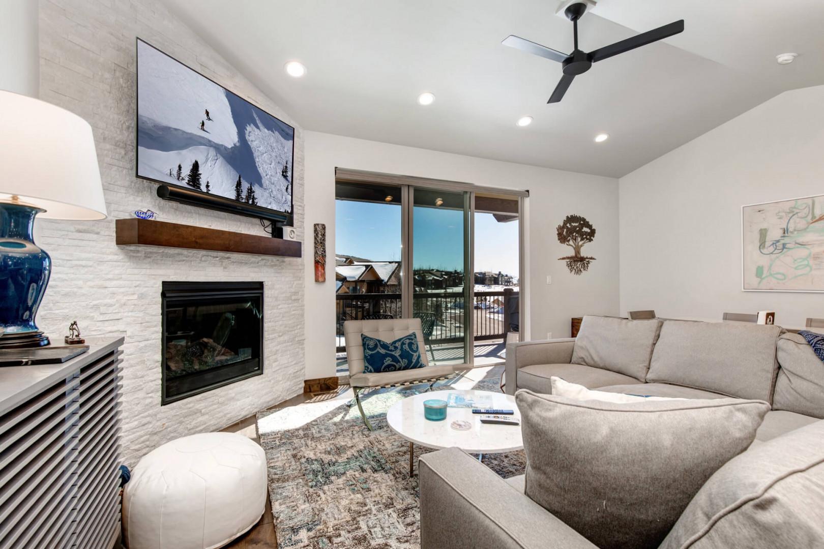 Black Rock Ridge 14457: Living Room: "Cozy space with a sofa set, fireplace, and stunning views."