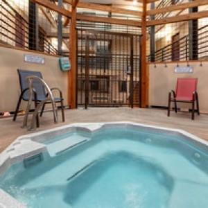 Vacation Rentals in Park City at New Claim 402: New Claim community hot tub