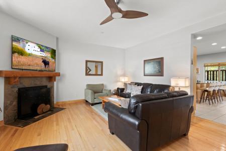 Bear Hollow Village 5545