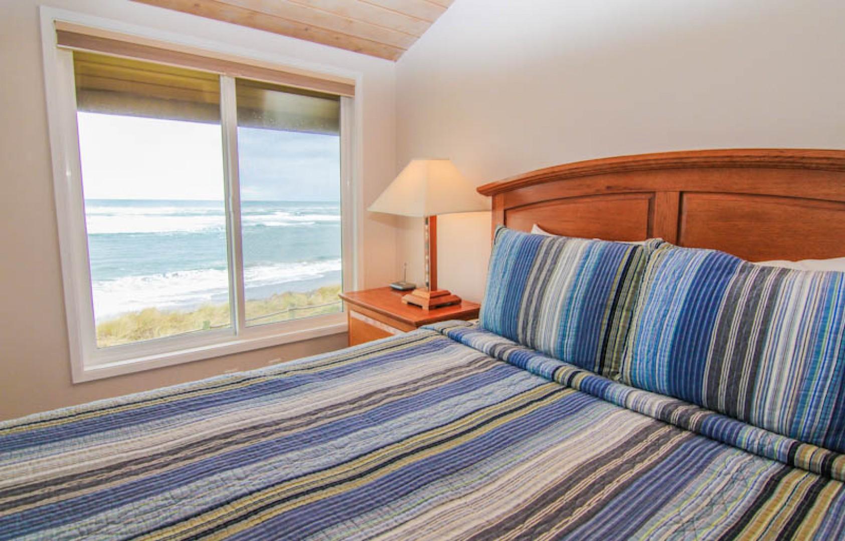 Breakers Beach House 7