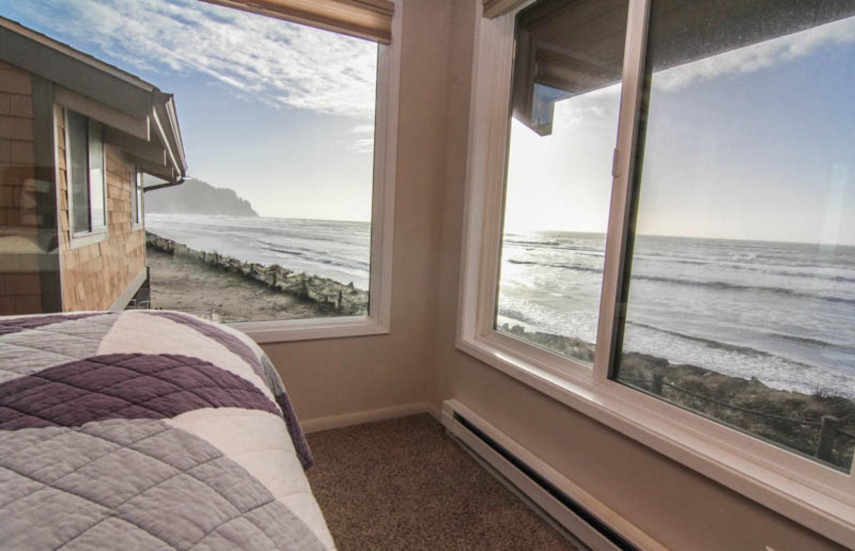 Breakers Beach House 7