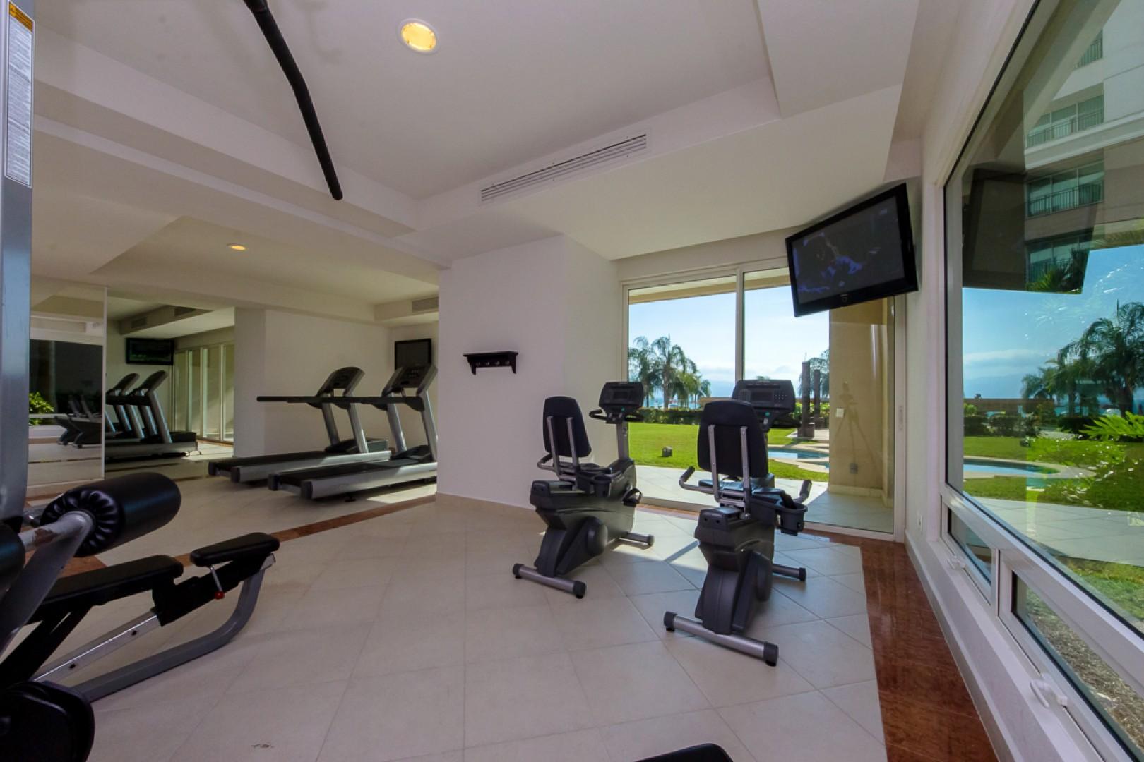 Ocean View Condo at Grand Venetian | Pools, Gym, Restaurant