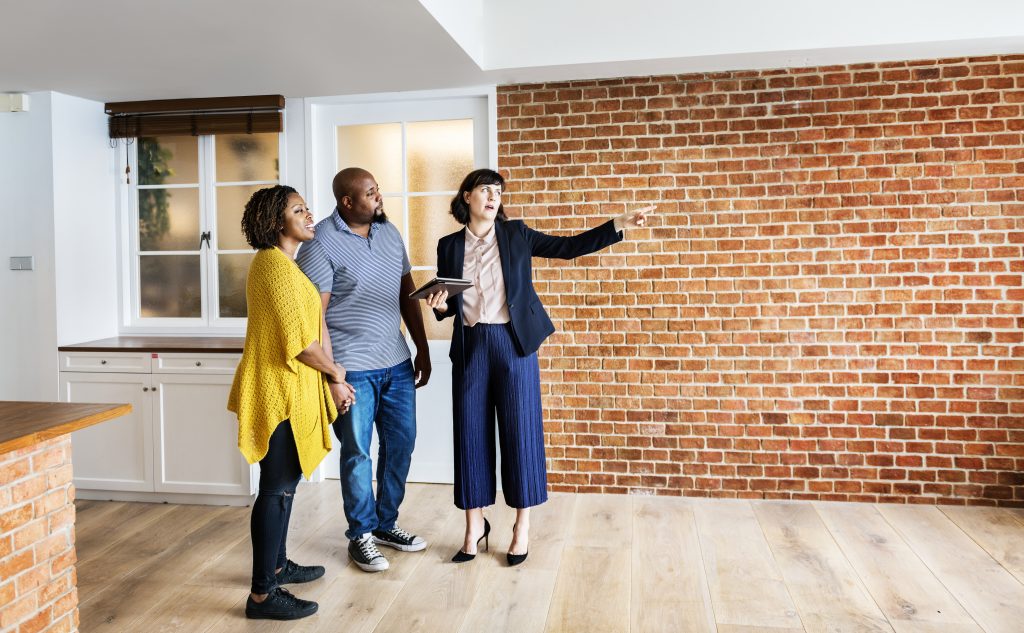 If You’re Buying a Smith Mountain Lake Home, Ask Your Realtor These Questions
