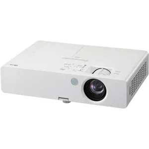 Proyector XGA 1024x768 3200 Lum PT-LB3U