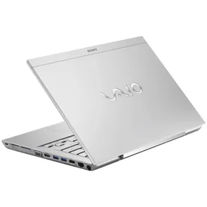VAIO Core i5-3210M, 2,5GHz, 13,3",4GB, HD 640GB, DVD, Backlight LED, Teclado Iluminado, Bluetooth,lW7 Home Premium 64b (Silver)