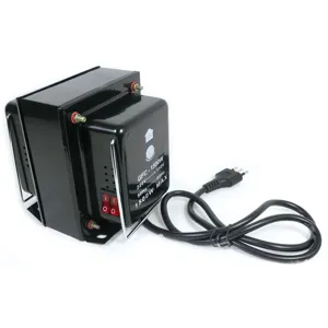 Autotransformador de voltaje 1500w 220v/110v  pn: GFC-1500W