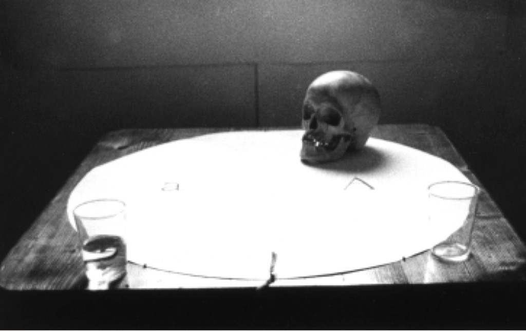 Image from Zbigniew Warpechowski's 1976 Performance dialogue qith a skull courtesy of artist