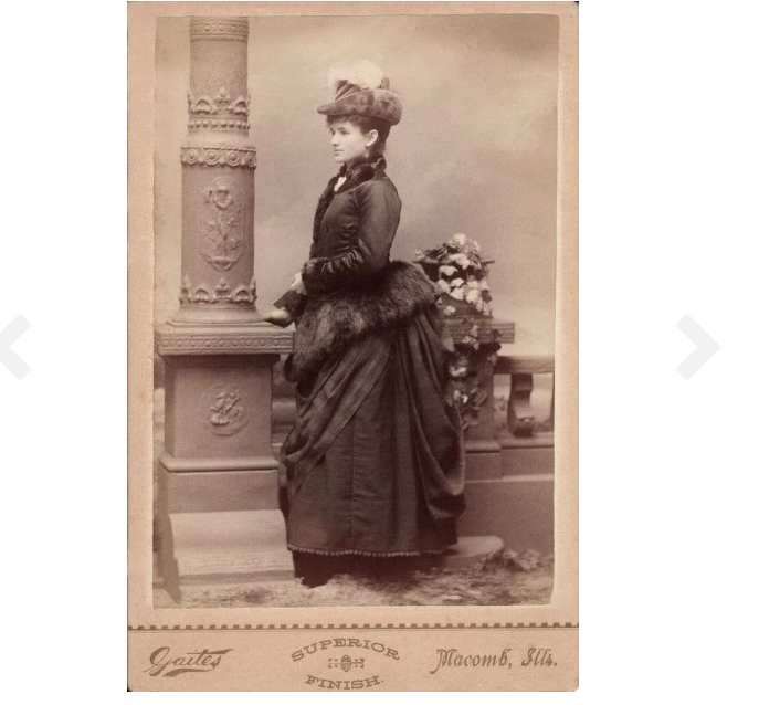 Laura B. Gates' Photography Studio