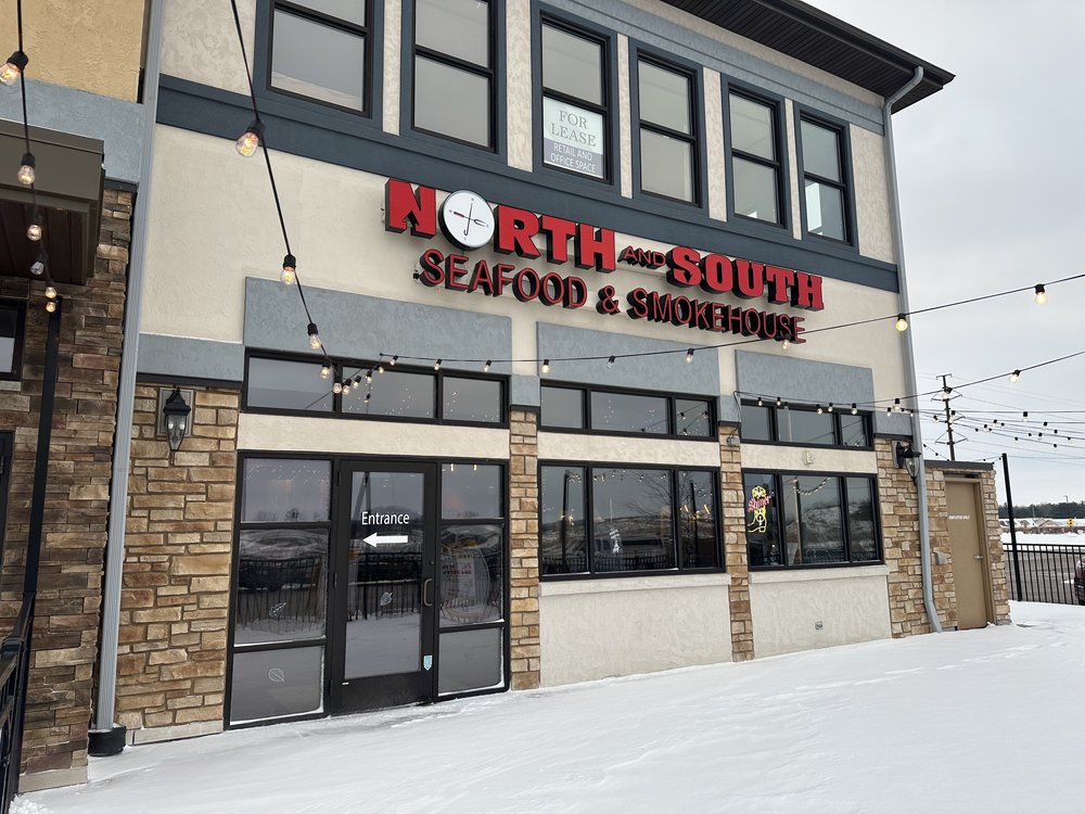 North and South Seafood & Smokehouse