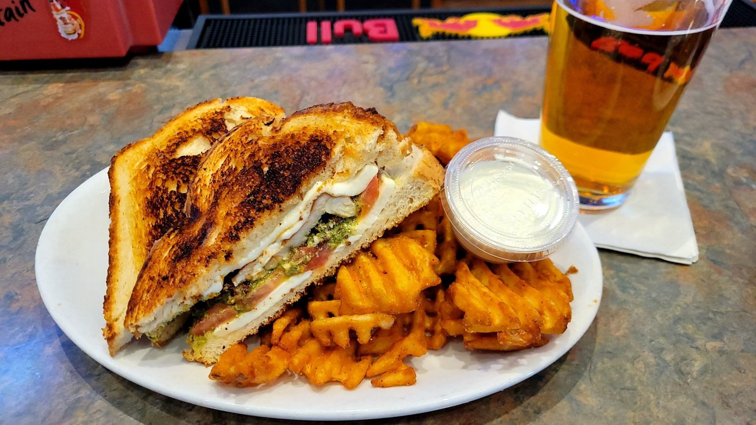 Draft House Bar & Restaurant