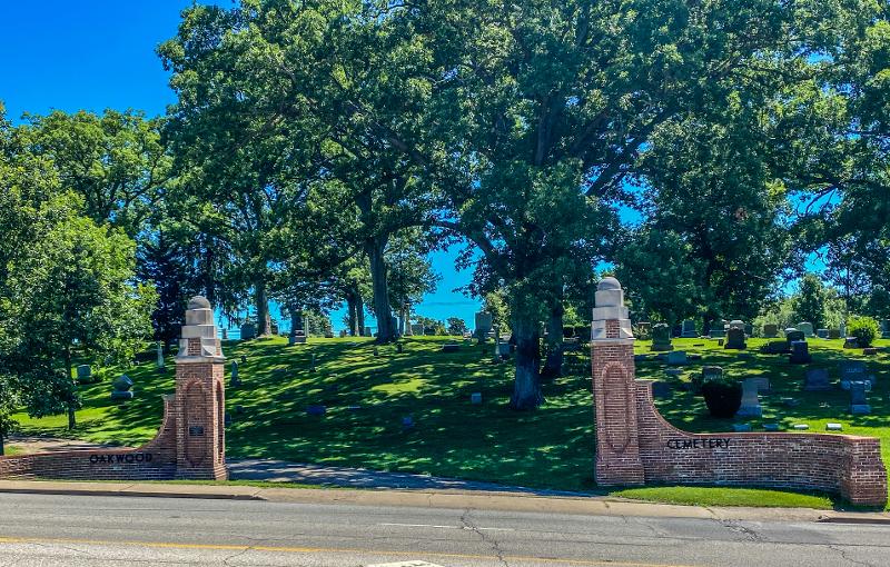 Historic Oakwood Cemetery