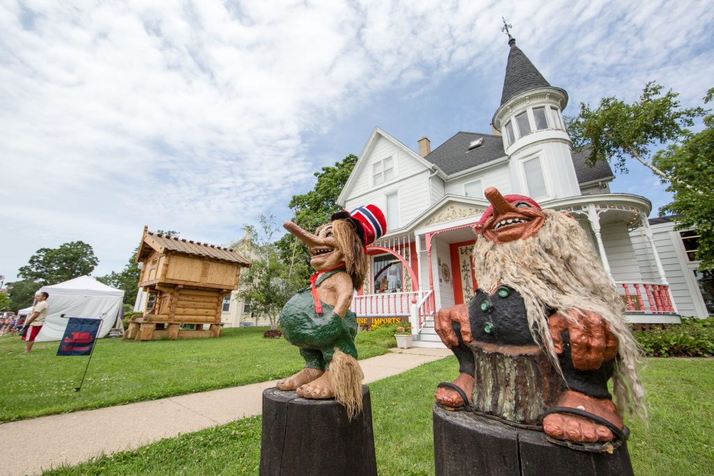 Mount Horeb Troll Hunt