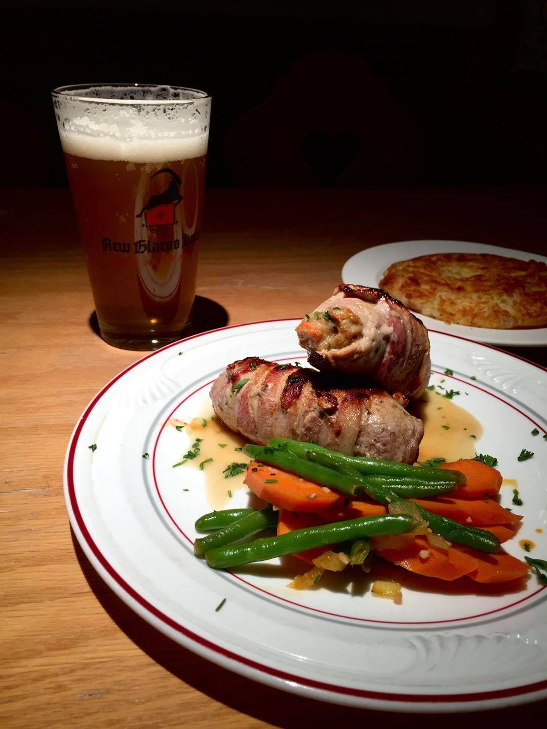 Chalet Landhaus Restaurant & Inn