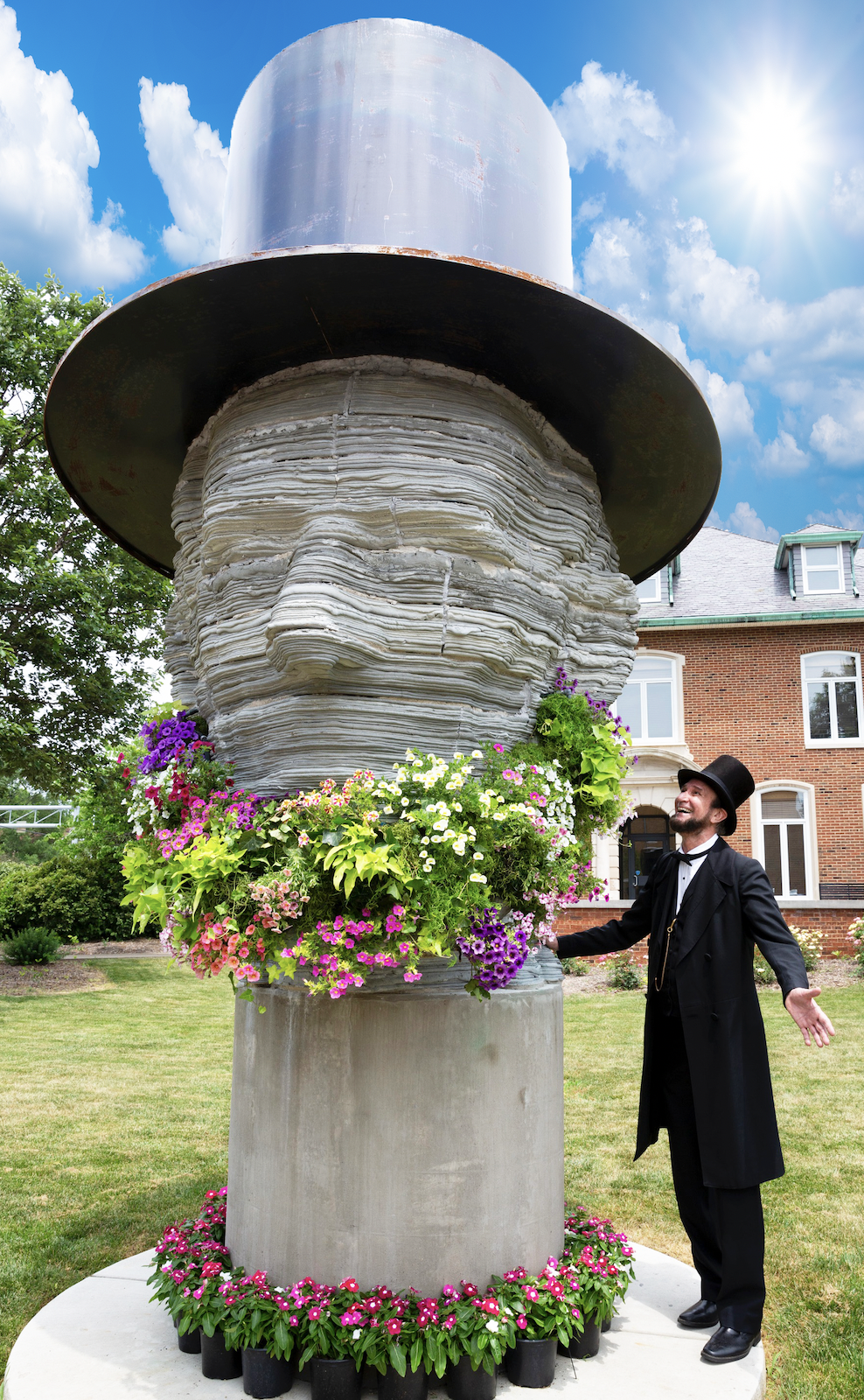 Living Lincoln Topiary Sculpture