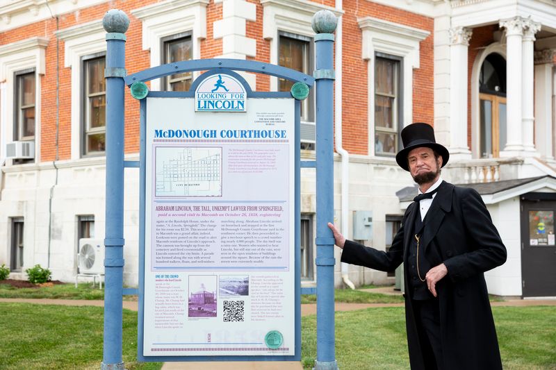 Looking for Lincoln Self-Guided Tour