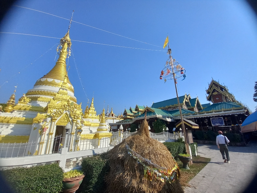 Les Temples De La Ville