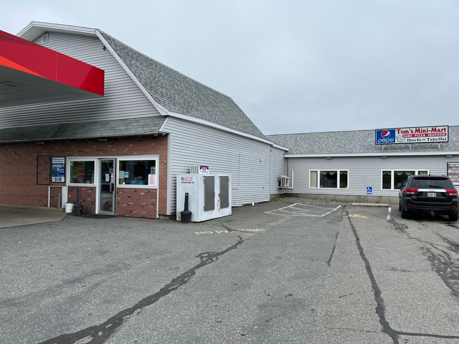 Tom’s Deli: The Pit Stop