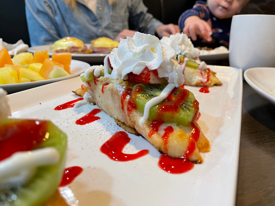 Sweet 🥝 🍓 🥞 and Savory