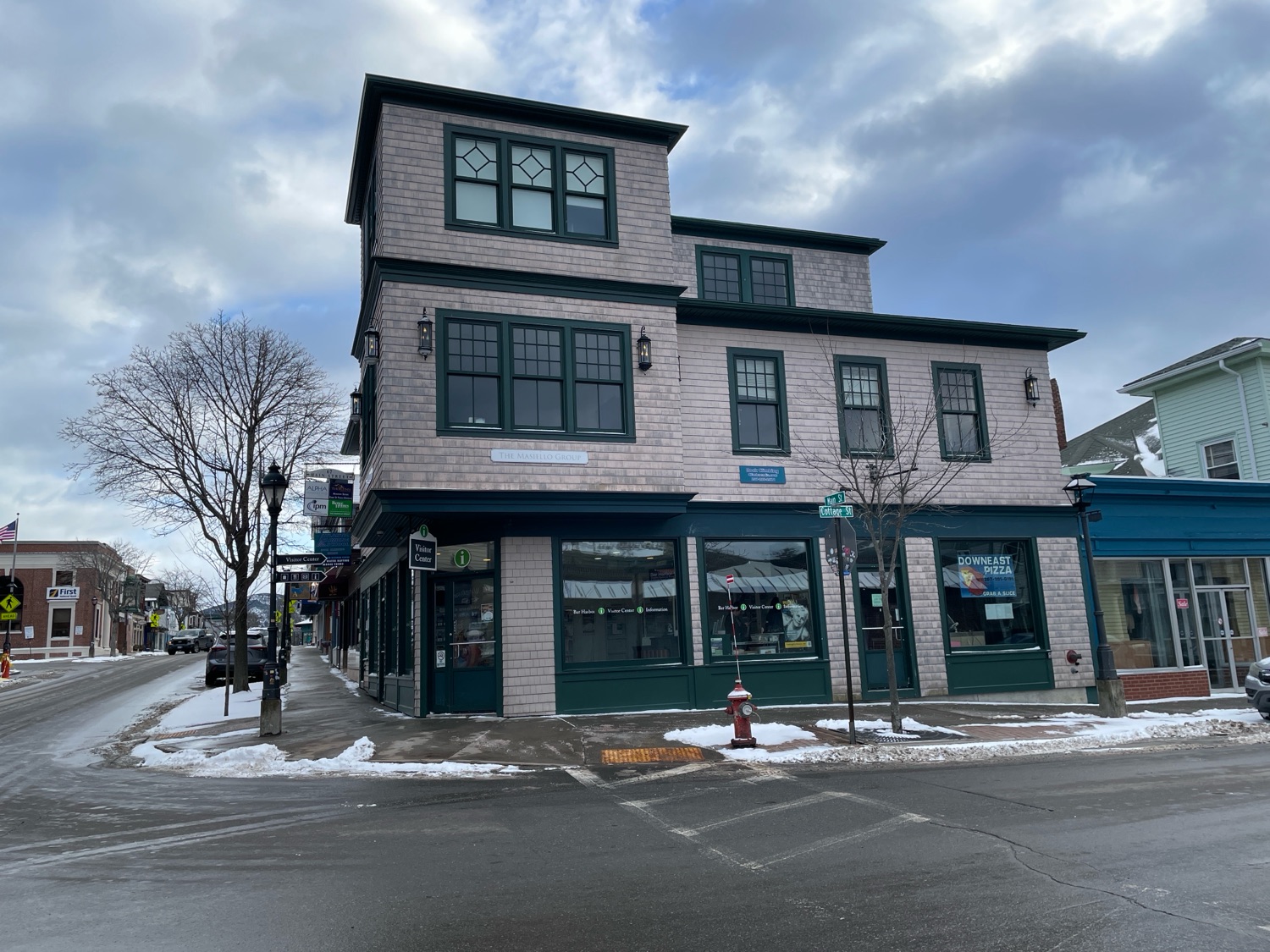 📍 Visitor Center and Chamber of Commerce