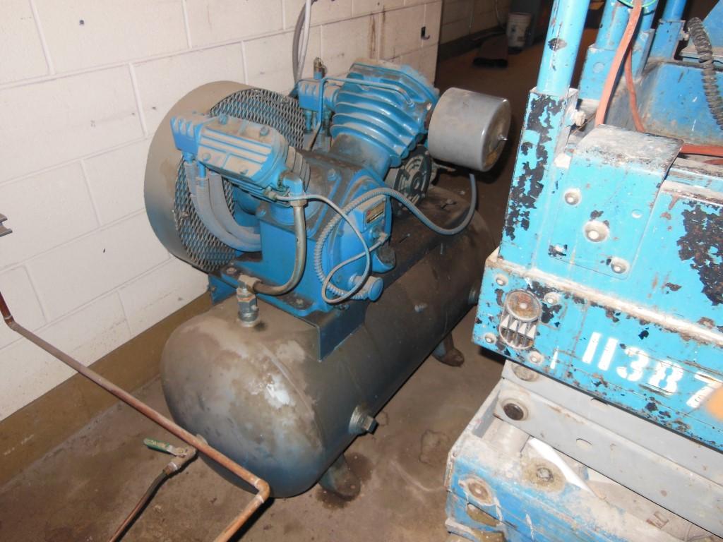 Lot 49 IngersollRand Type 30 Model 253 5 HP Air Compressor with 80