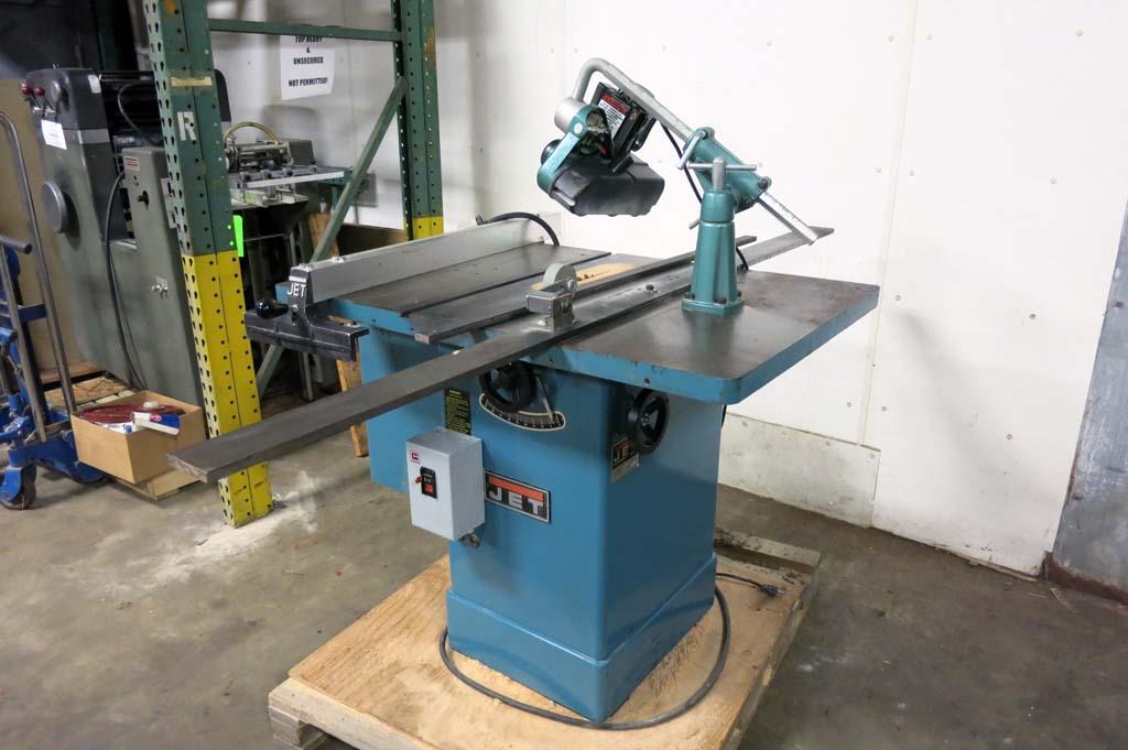 Table Saw Feeder