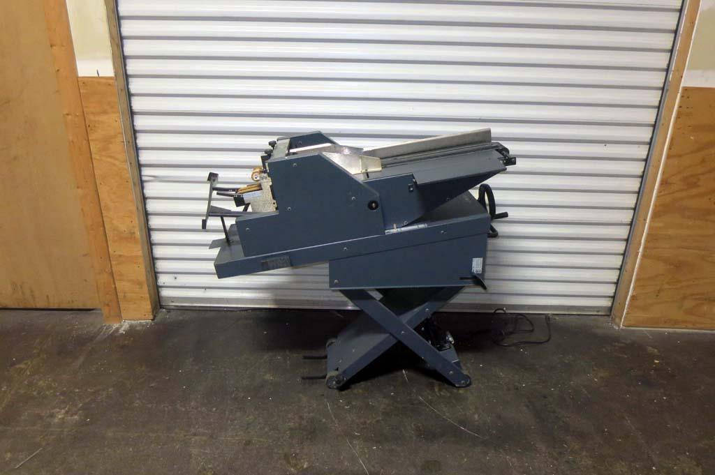 Lot 2 Suspension Feeder Strate Flo Envelope Feeder WireBids