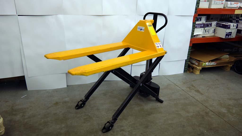 Lot 2 2012 ULINE H1785 2200 lb Scissor Lift Pallet Jack WireBids