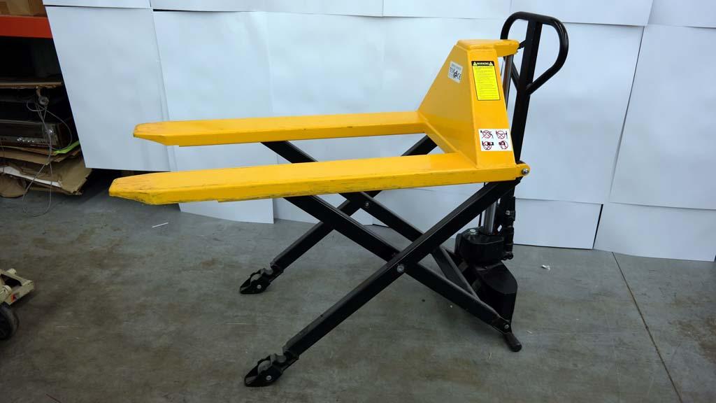 Lot 2 2012 ULINE H1785 2200 lb Scissor Lift Pallet Jack WireBids
