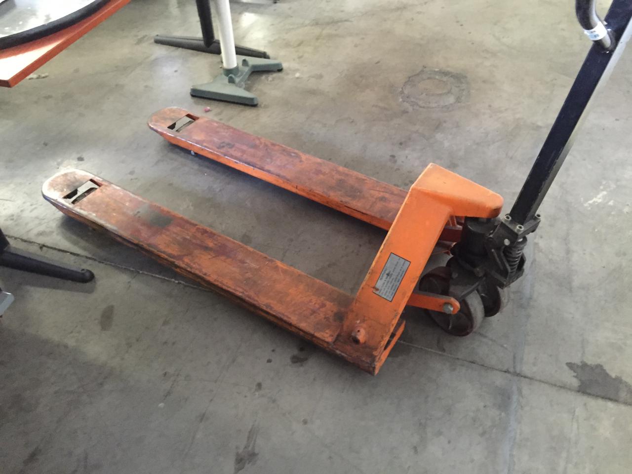 Lot 59 Eagleman Standard Pallet Jack WireBids