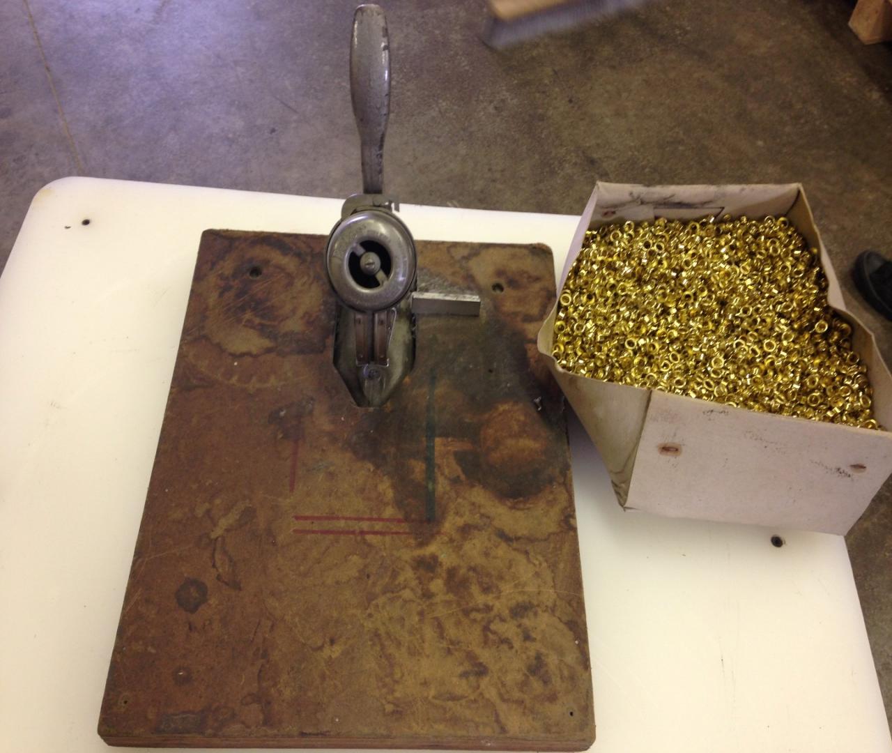 Lot 74 Bates Model 40 Eyelet Machine 1 WireBids