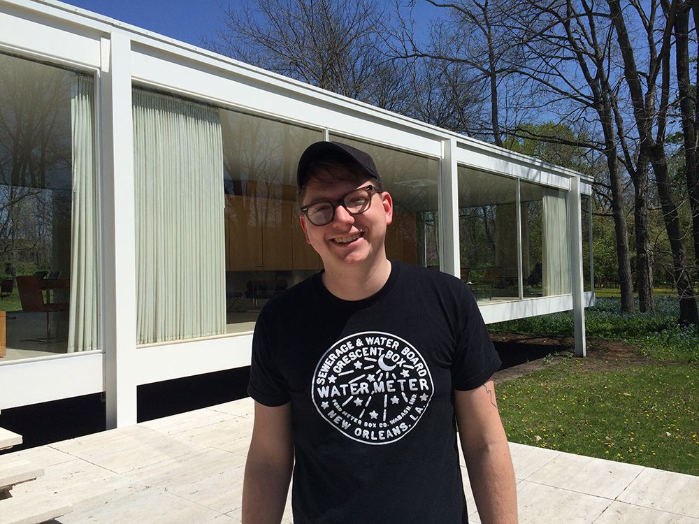 Kyle Bolyard at Mies van der Rohe's Farnsworth House in Plano, Illinois. (Courtesy of Amanda Snyder)