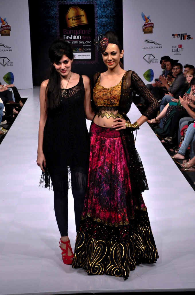 Designer Shilpa Singh, left, with her ‘show stopper’ design at day two of Bangalore Fashion Week. (Courtesy of Pepper India PR)