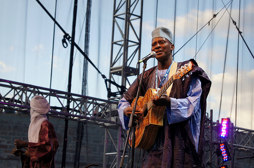 Sidi Touré (Flickr/Etolane)