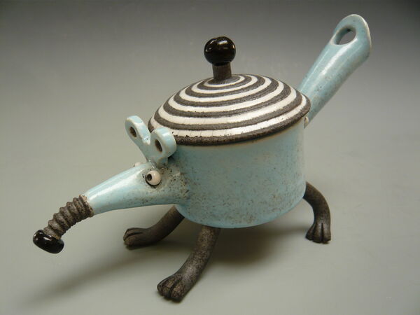 Stupot jola's ceramic creatures