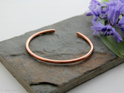 Women Ladies Simple Leaves Copper Open Hand Cuff Bangle Thin Bracelet Jewelry