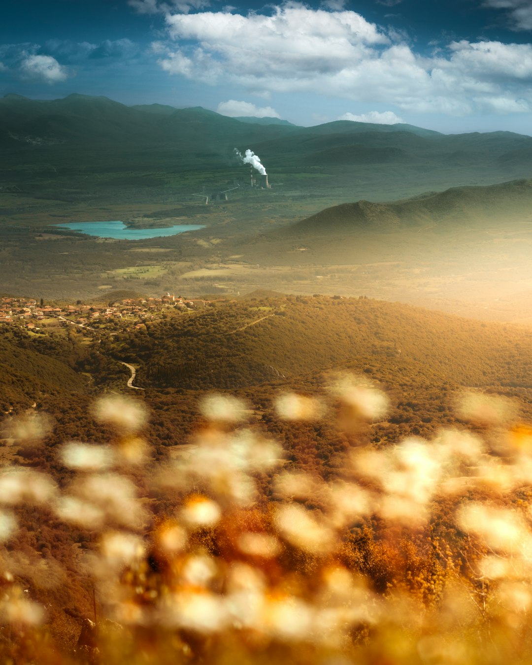 How to Browse the Refine of Marketing Your Colorado Land for Cash Money