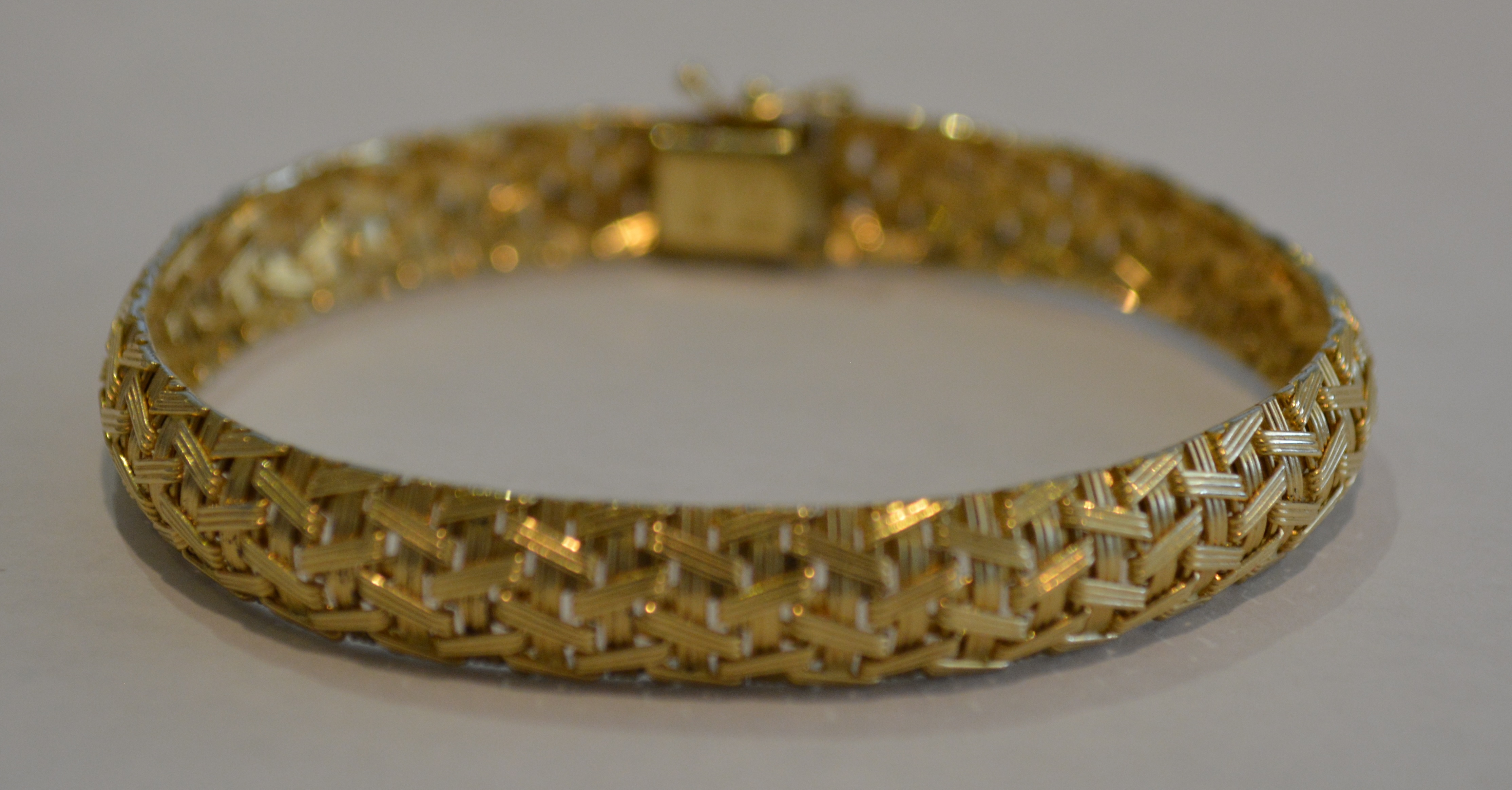 14k Yellow Gold Italian Woven Bracelet Fancy Link 8 5mm Wide Length 7