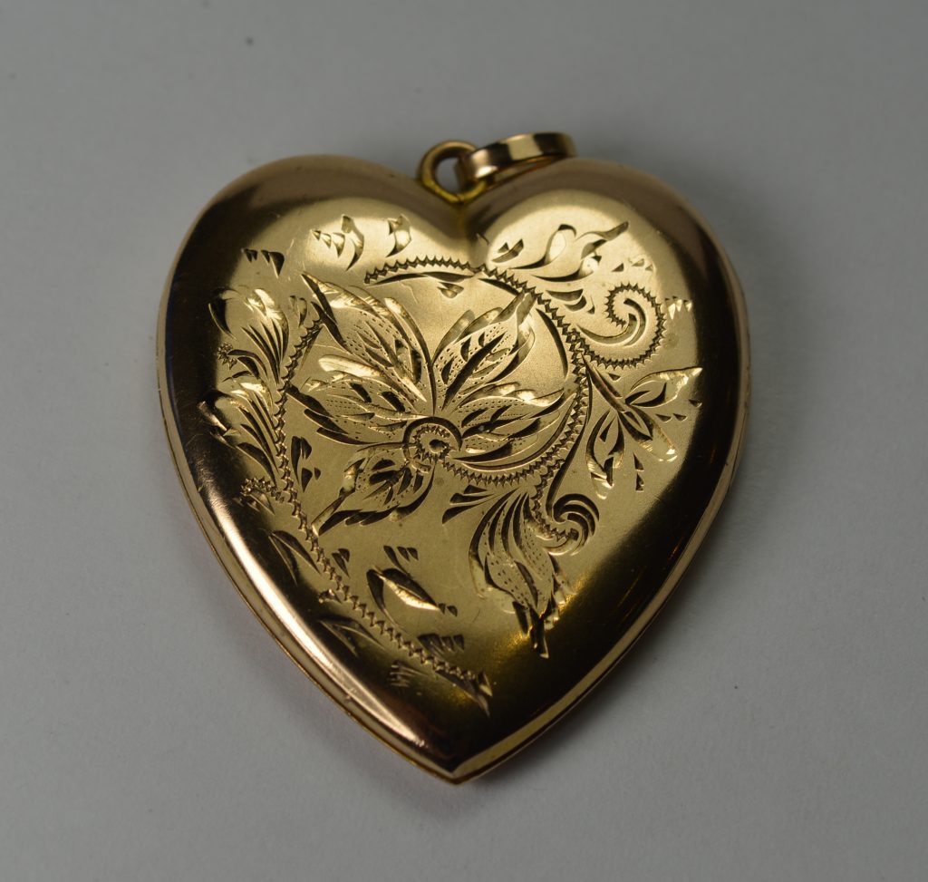 10k Yellow Gold Photo Frame Pendant 1.5" 6.5g Floral Design Monogram