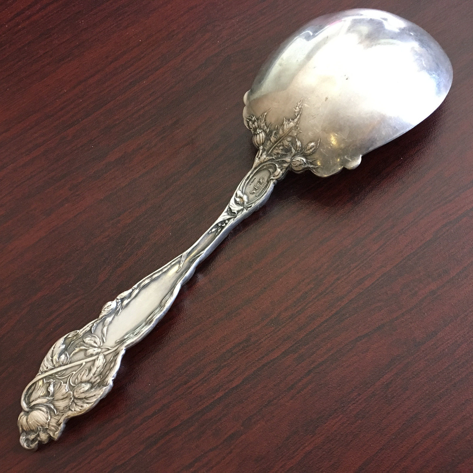 1901 Reed and Barton Sterling Silver Salad Serving Spoon Los Six Fleur
