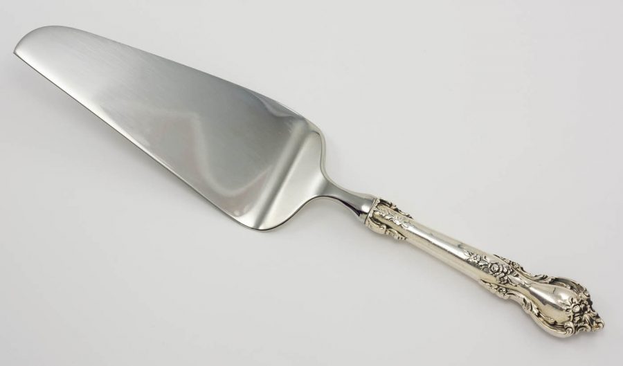 Delacourt by Lunt Sterling Silver Pie Server 10 5/8" No Monogram