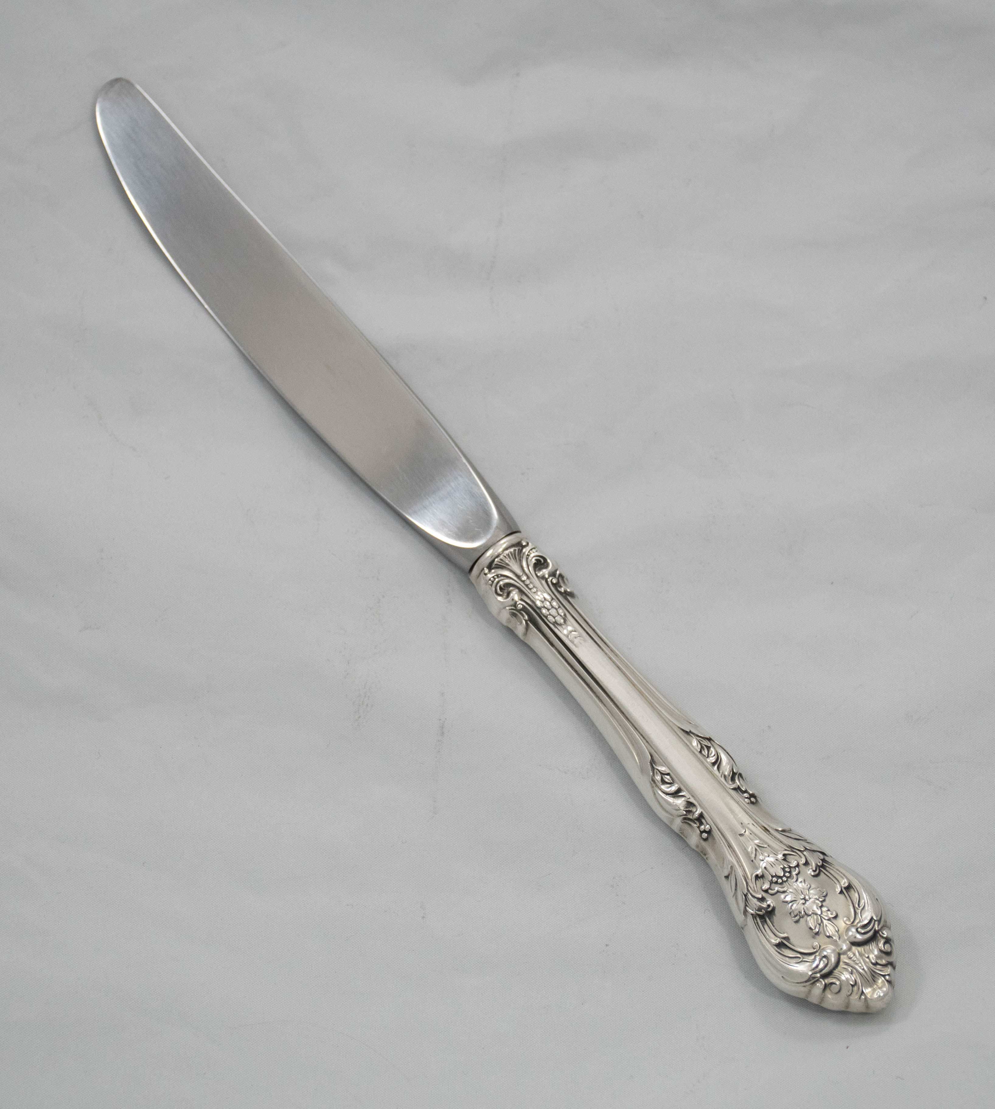 King Edward by Gorham Sterling Silver Place Size Knife, modern 9 1/8