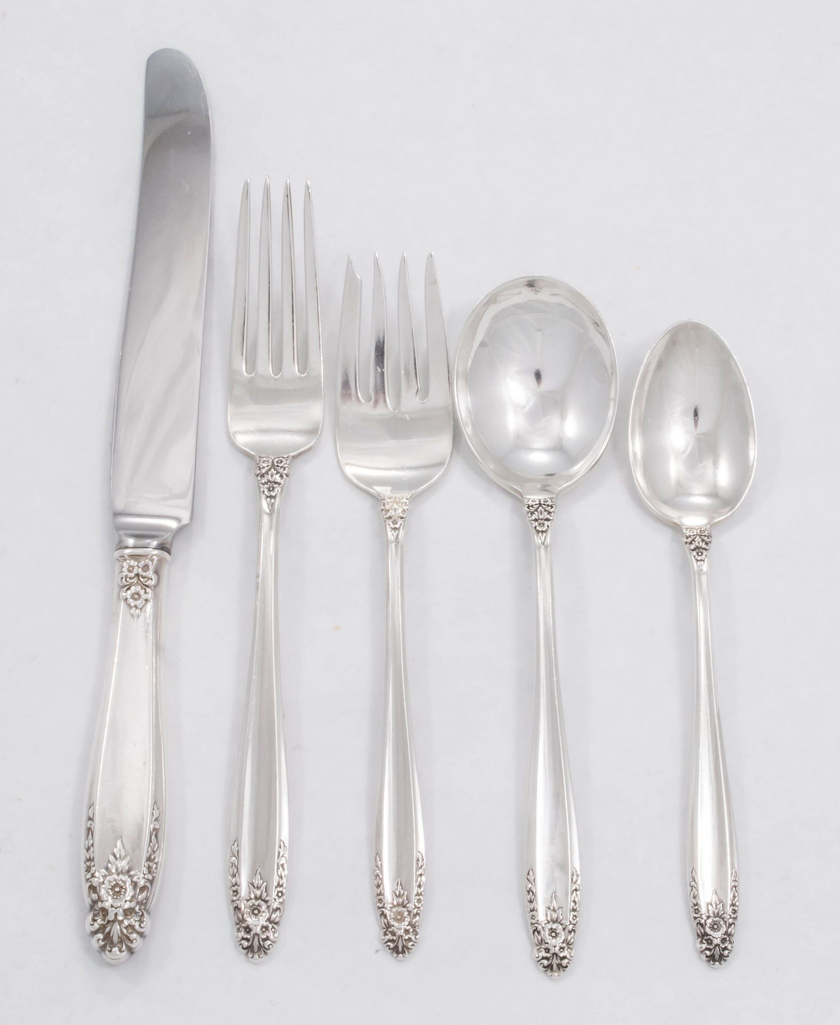 Prelude by International Sterling Silver Regular 5pc Place Settings