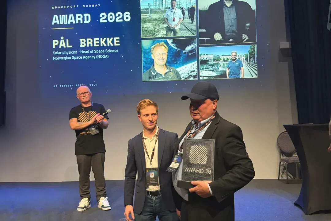 P&aring;l Brekke receives the Spaceport Norway Award 2026 at the Award Dinner in Oslo, 27 October 2026