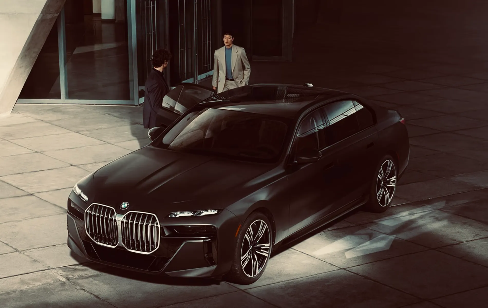 BMW Série 7 à empattement long avec chauffeur à Paris, DBS EXPERIENCE