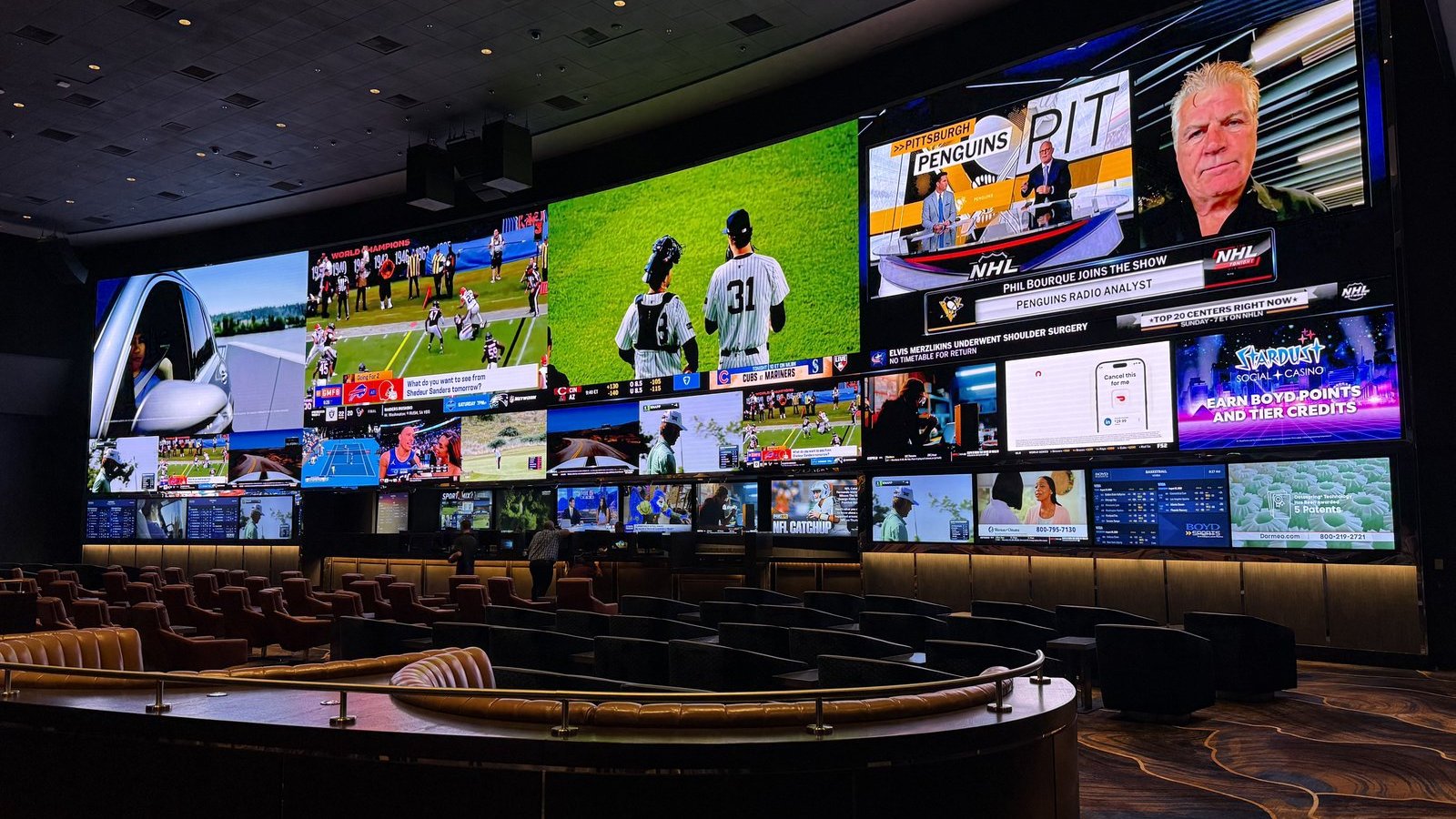 Aliante Casino + Hotel + Spa &mdash; 106&rsquo; x 20&rsquo; curved LED wall live in the sportsbook