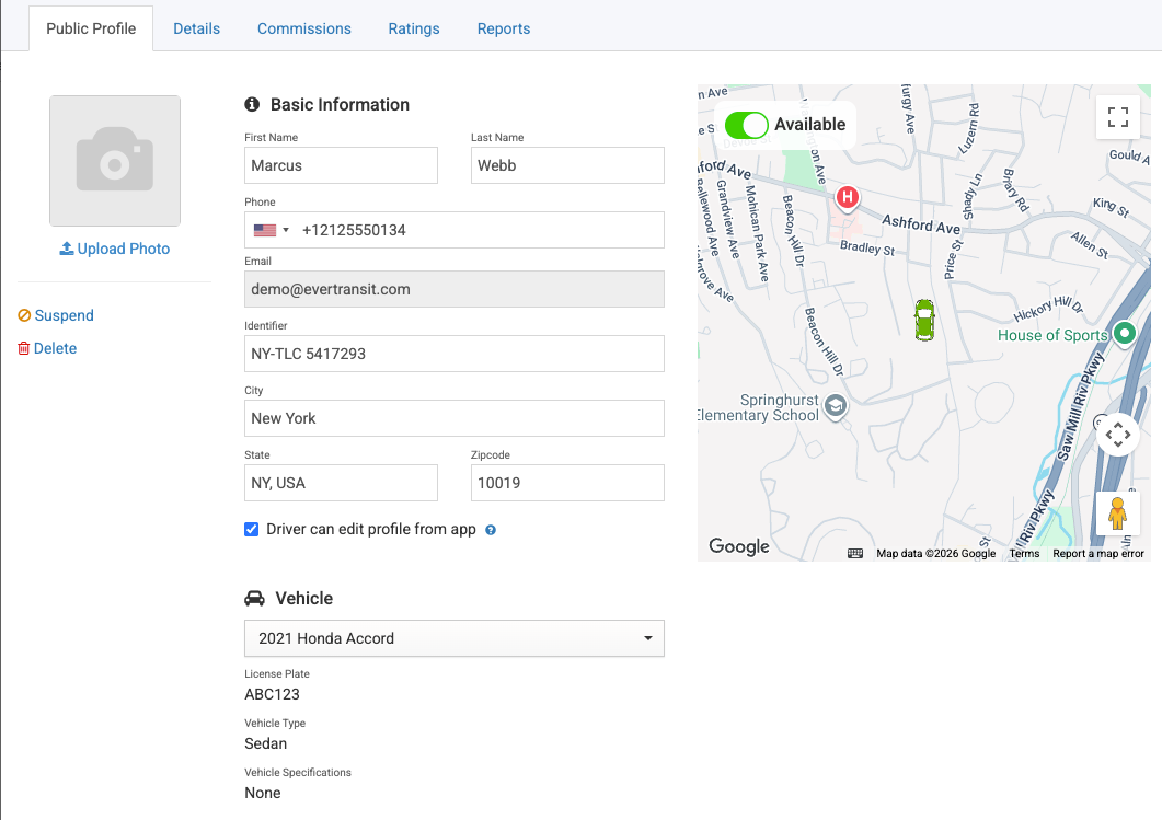 EverTransit driver profile showing availability status, live location on a map, and the assigned vehicle with license plate