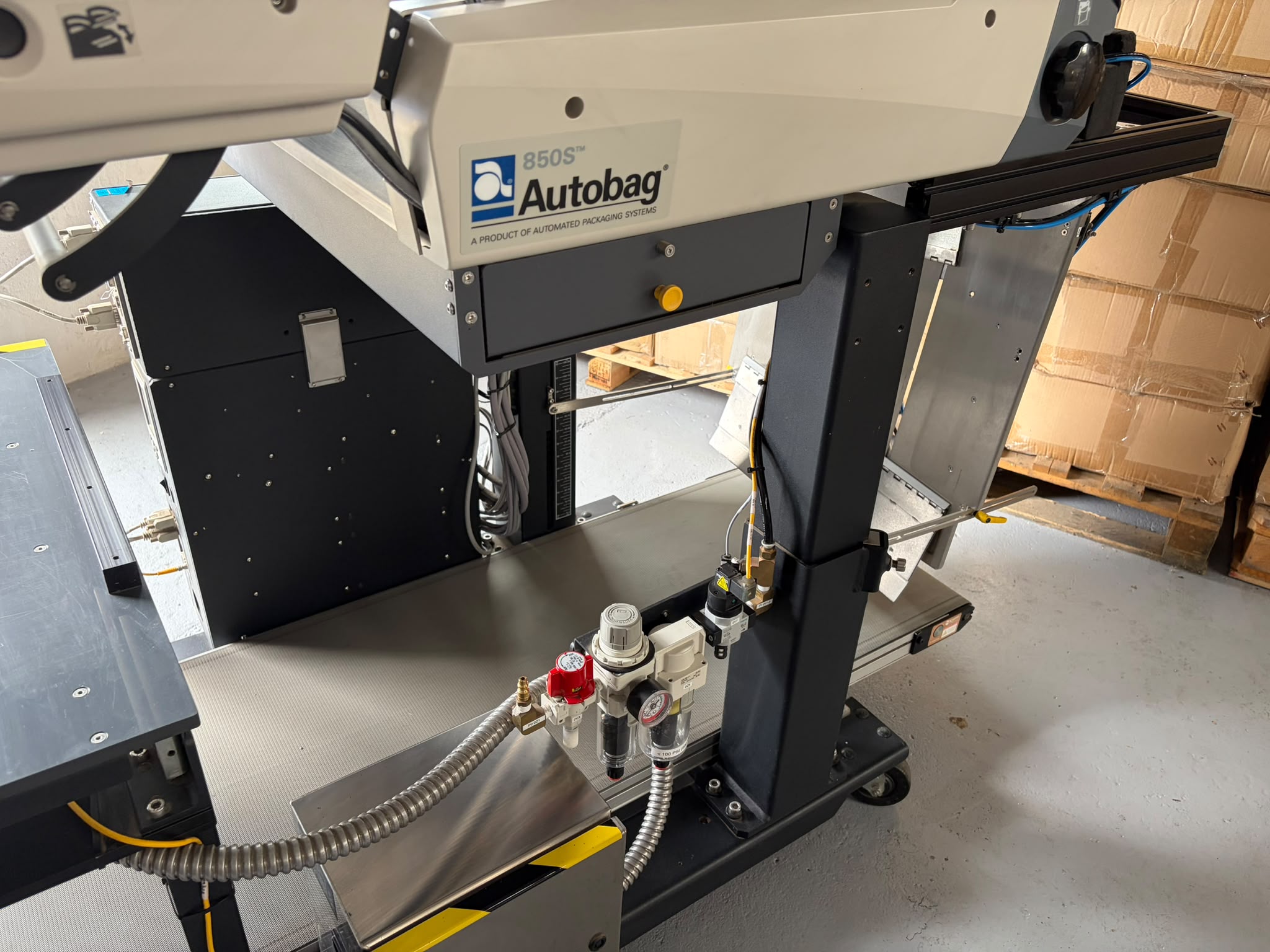 Autobag 850S pneumatic air preparation and pressure control assembly