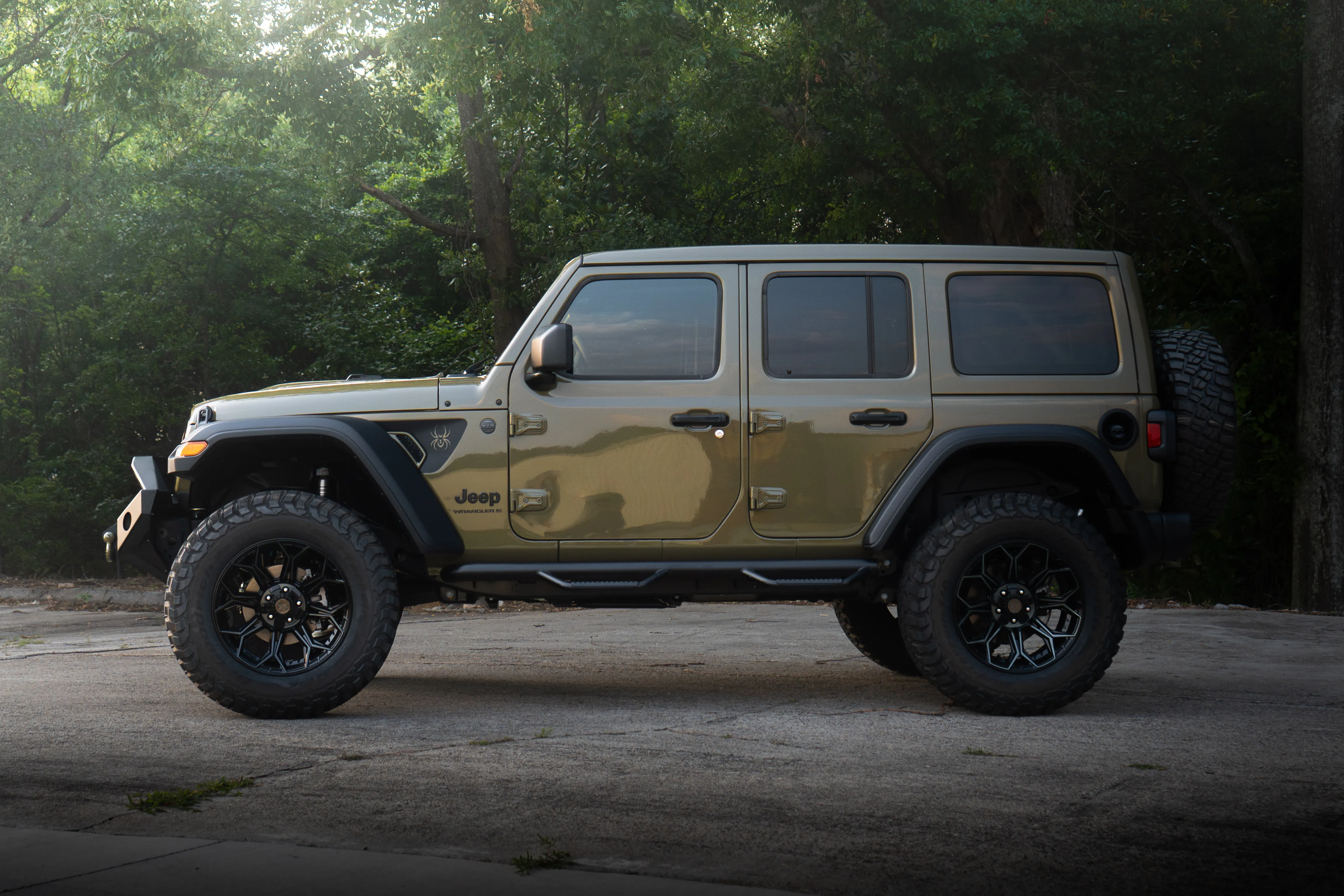 Black Widow automotive photography
