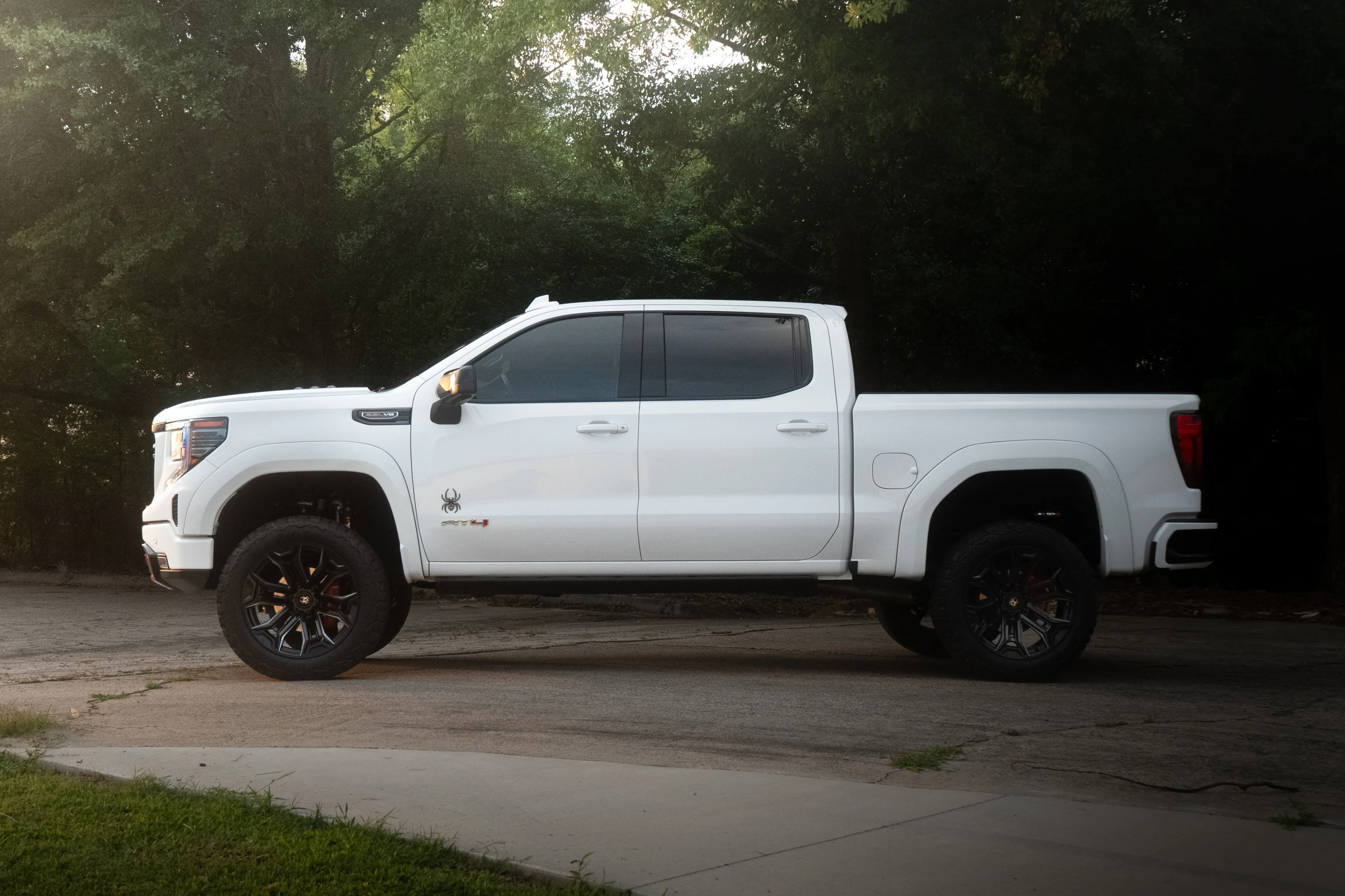 Black Widow automotive photography